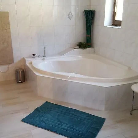 Апартаменты Schone Ferienwohnung *